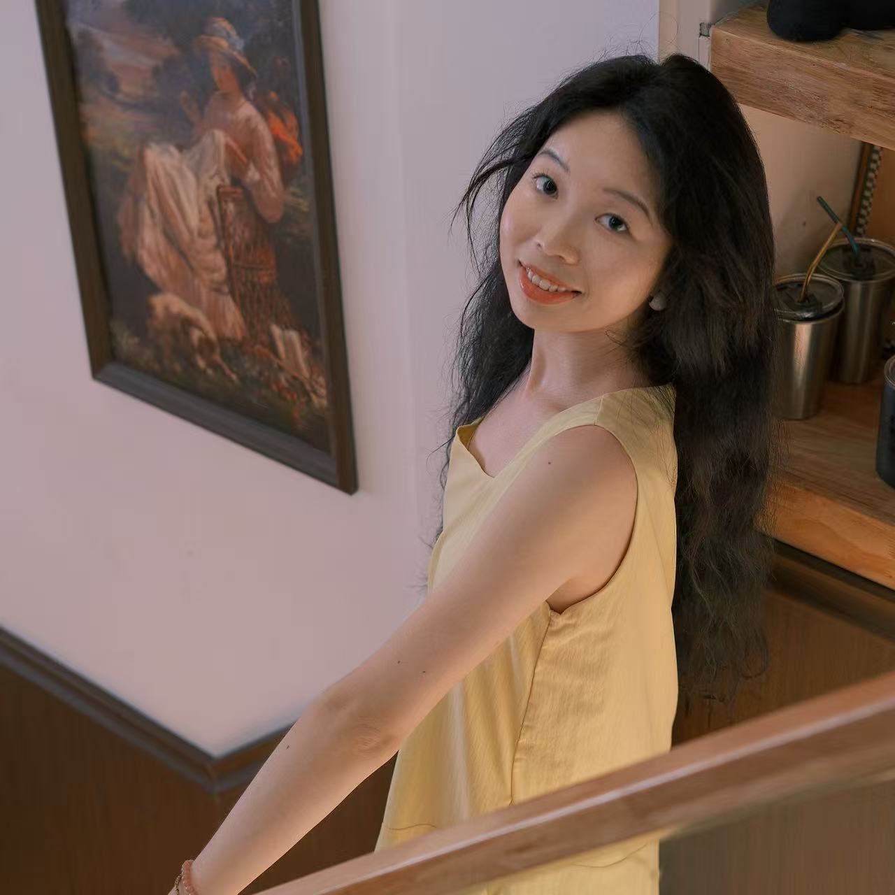 Xinyi Hou